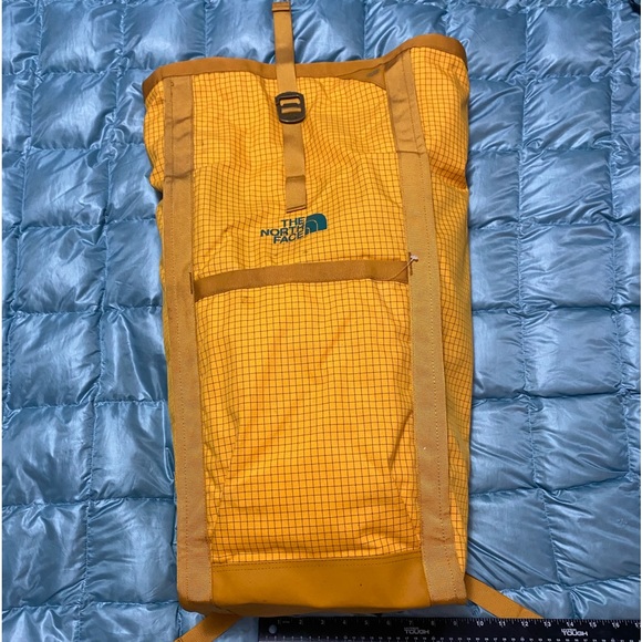 NWT The North Face Cooler Backpack Yellow. Retails $100. - Picture 9 of 10